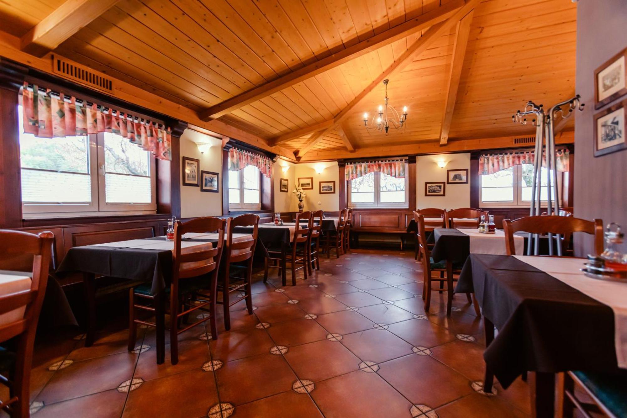 Rooms En Krajcar Cerknica Zewnętrze zdjęcie