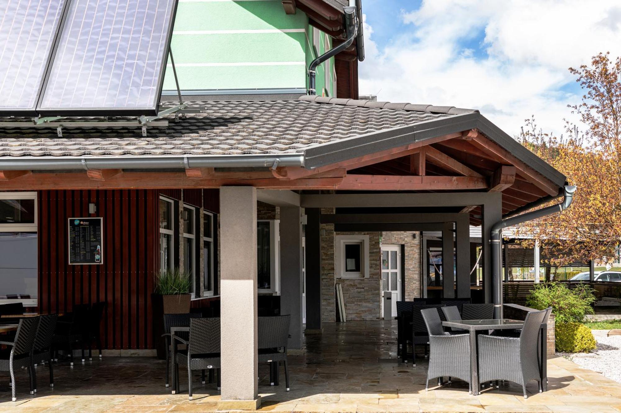 Rooms En Krajcar Cerknica Zewnętrze zdjęcie