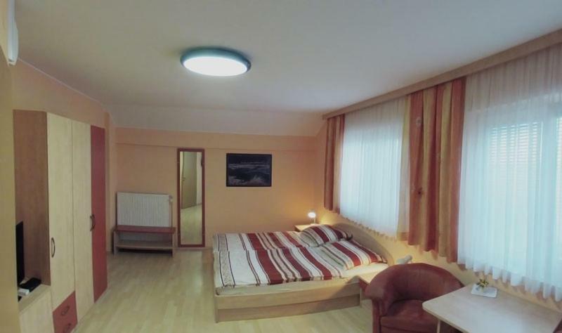 Rooms En Krajcar Cerknica Zewnętrze zdjęcie