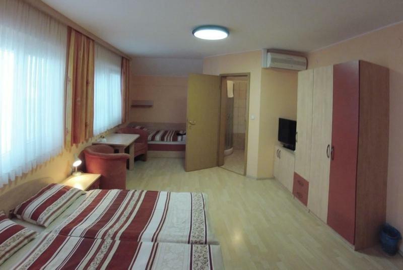 Rooms En Krajcar Cerknica Zewnętrze zdjęcie